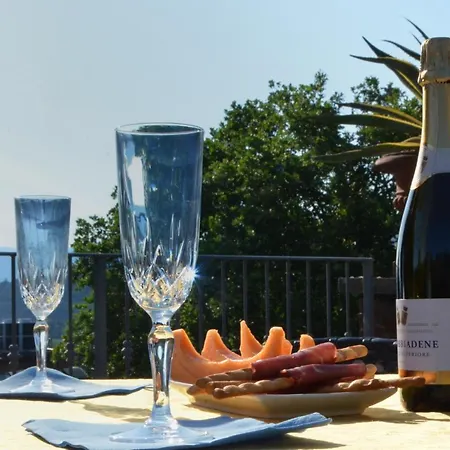 Maison Brinati Bed And Breakfast-3