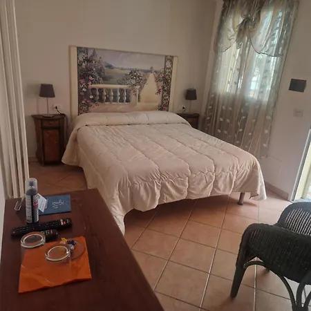 Maison Brinati Bed And Breakfast-2